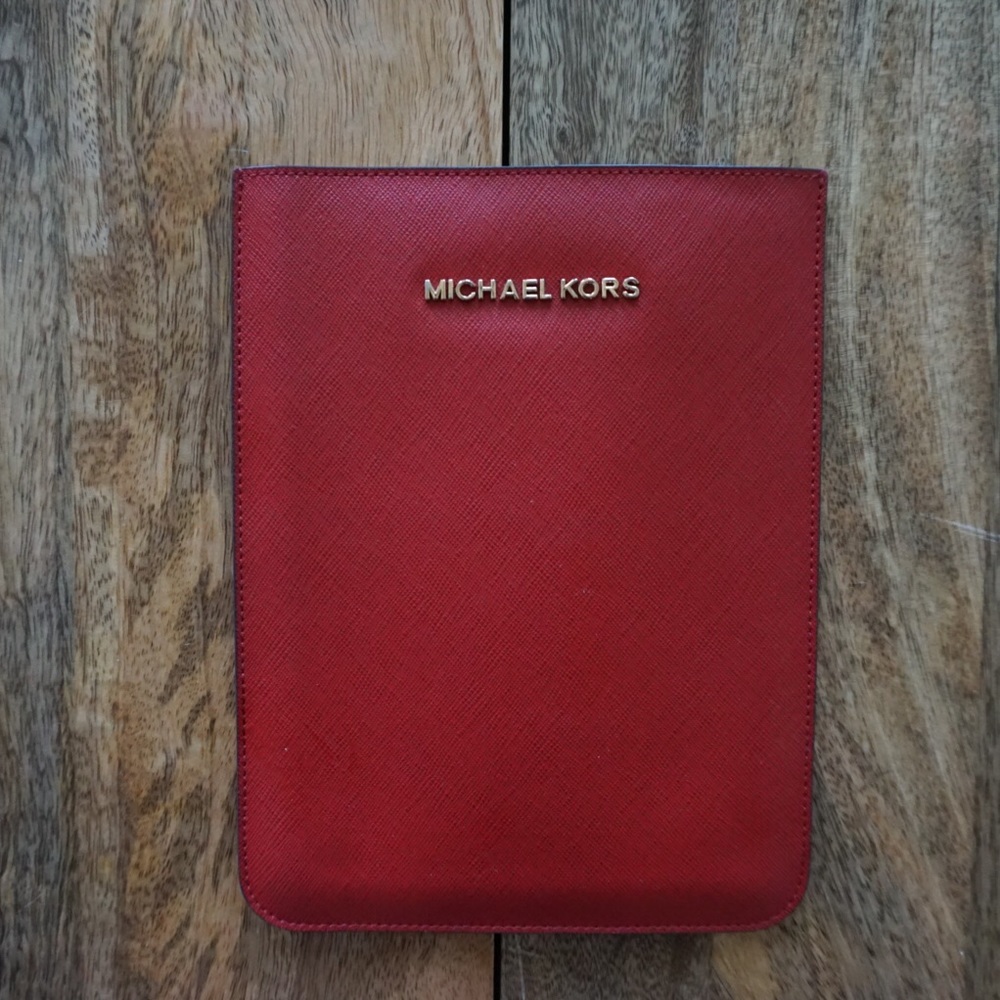 MICHAEL KORS IPAD MINI CASE🌟